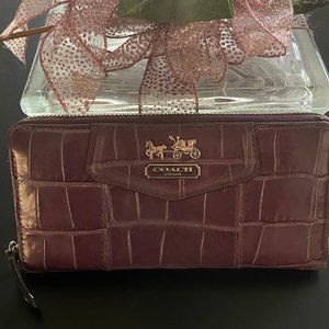 Coach Accoridan Zip around wallet